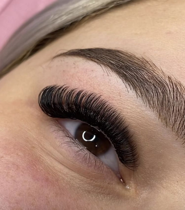 Mega Lash Luxe